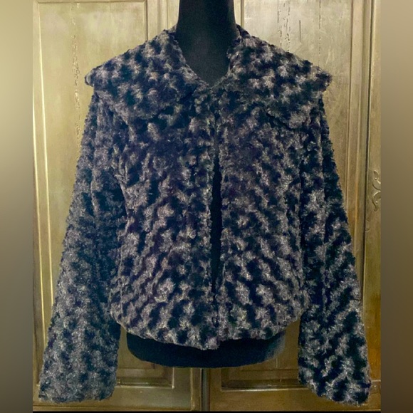 Fever black faux fur jacket - Size Large - Picture 1 of 11